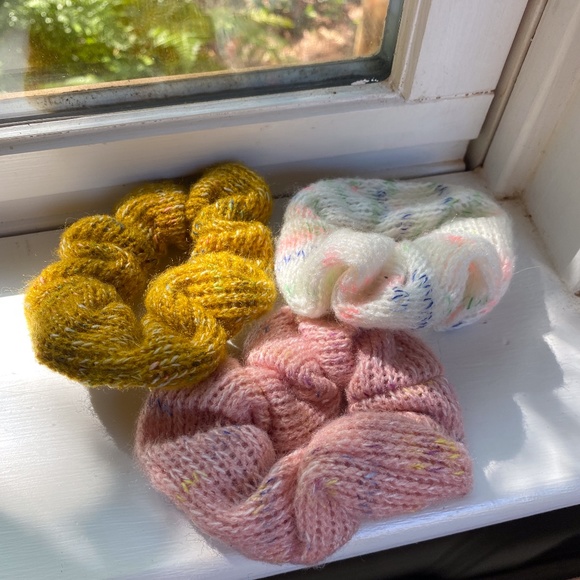 Free People Accessories - Free People Better Sweater Hair Scrunchie Bundle